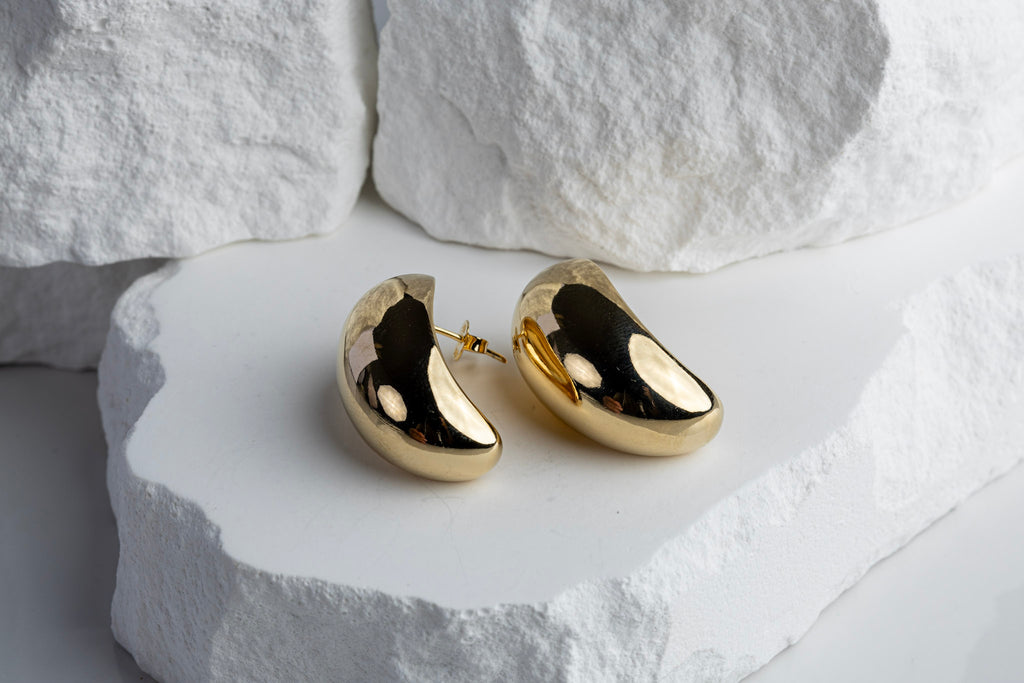 CAMi 18k Gold Filled Dome Earrings – Bold, Elegant & Handcrafted in Brazil