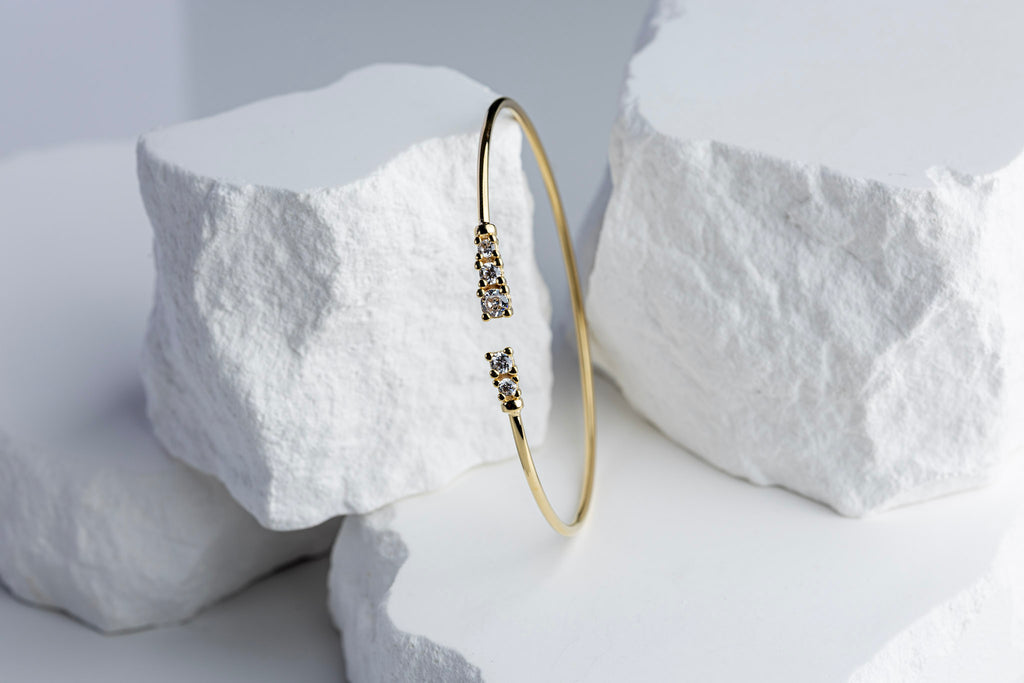 CAMi Dainty 18k Gold Filled Cuff Bracelet with CZ Stones – Minimalist, Elegant & Handcrafted in Brazil